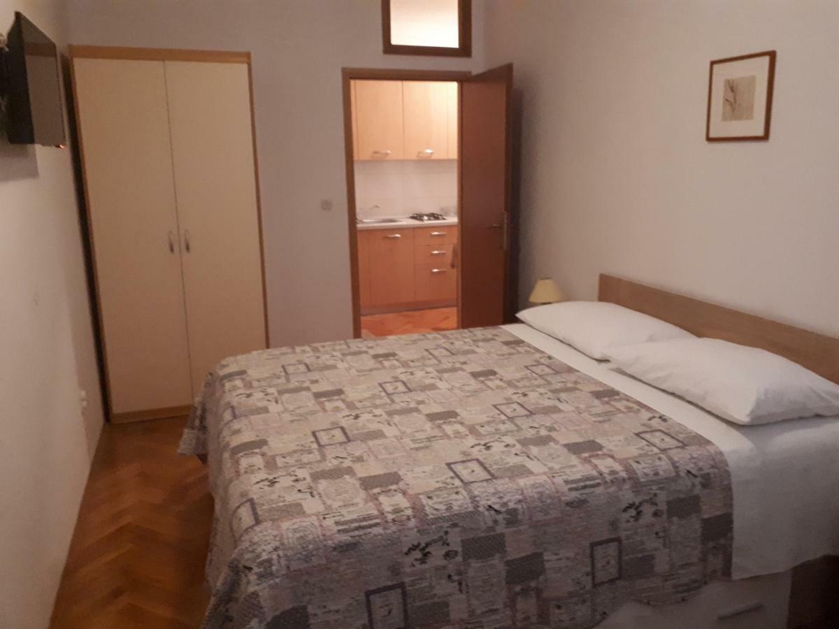 Lili Apartment Rovinj Exterior photo